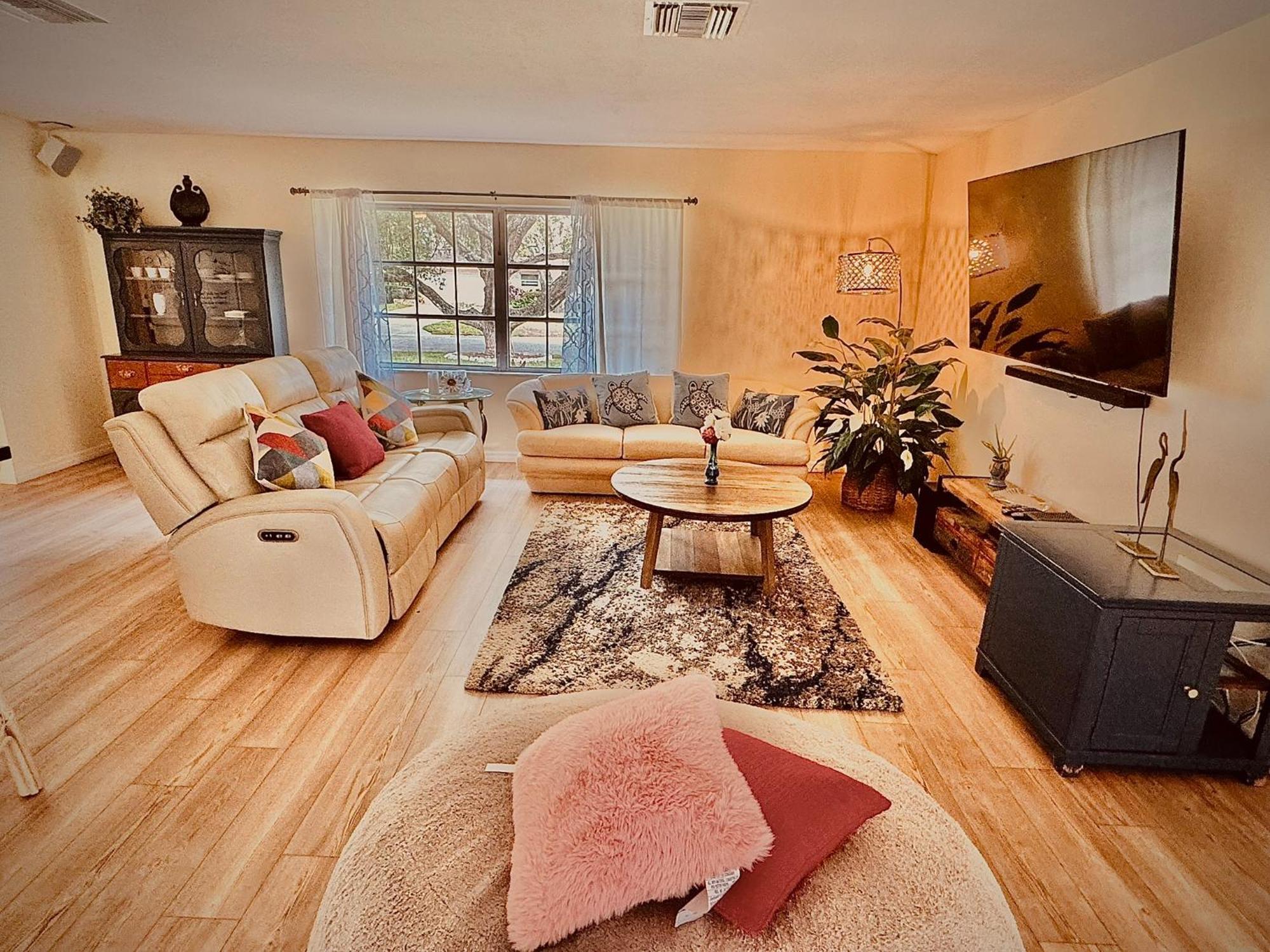4 Bedroom Clearwater Vacation Home With Amazing Backyard Exterior foto